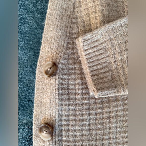 Women’s Cozy Knit Button-Down Cardigan - Universal Thread Size L - Picture 7 of 9